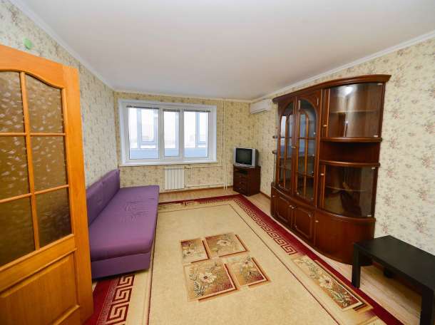 2-комнатная квартира посуточно, Алии Молдагуловой 36/1, фотография 1