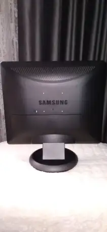 Монитор SAMSUNG 931BF, фотография 2