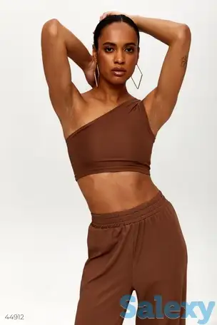 Асимметричный трикотажный топ, фотография 1