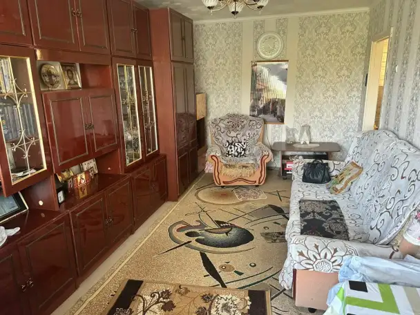 Продаю 2-комнатную квартиру 4мкр., 4 микрорайон, фотография 3