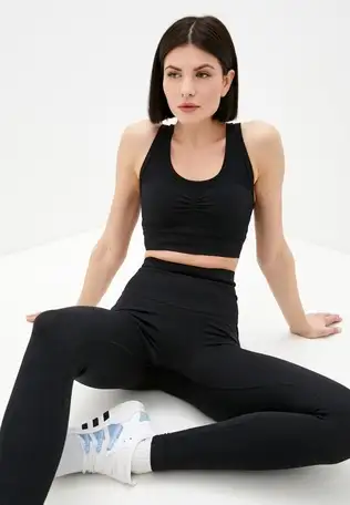 Топ спортивный adidas, фотография 1