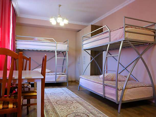 Сдаются комнаты посуточно (Хостел), мкр. Мамыр-1, дом. 21/2, фотография 6