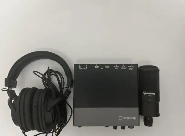 Микрофон внешняя звуковая карта студийные наушники, фотография 1