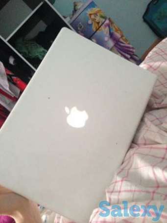 MacBook 2008, фотография 1