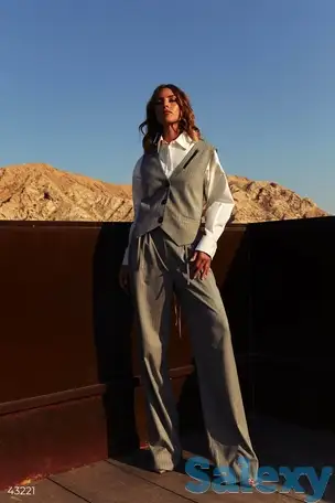 Серый жилет с декором, фотография 1