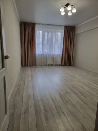 3х комная квартира, Ул Толстого д 8, фотография 2