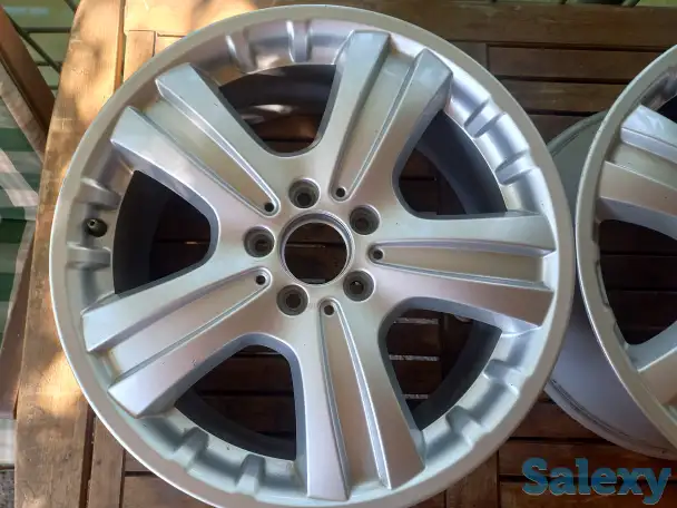 Продам два литых легкосплавных диска. Размер 18, 5-112. Производство Мехико., фотография 2