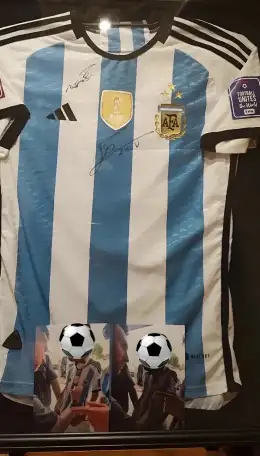 Футболка с автографом Лионеля Месси, фотография 4