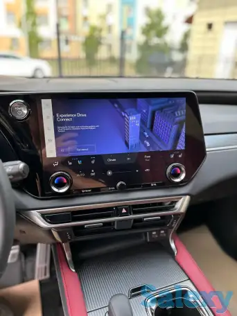 Lexus RX 500h AWD Dual-motor, фотография 12