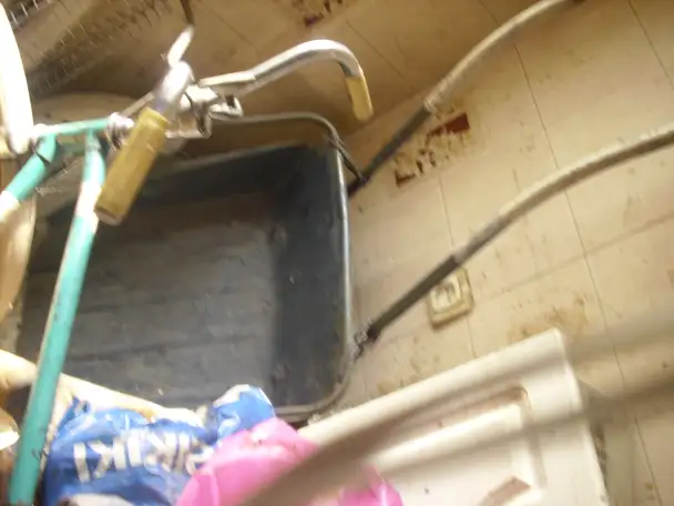 Продам стол мебельный, велосипедную тележку с велосипедом, фотография 4