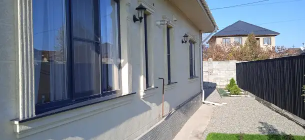 Установка металлических отливов с полимерным покрытием, фотография 2