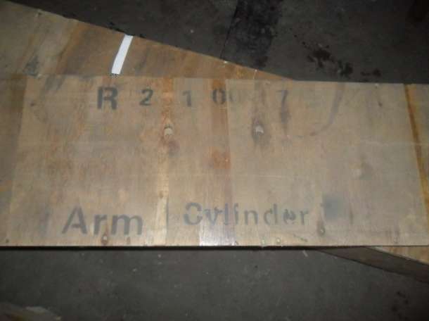 Гидроцилиндр рукояти 31N6-50137 R-210LC-7, фотография 1