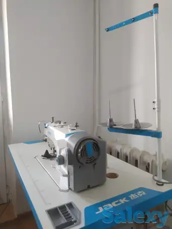 промышленная швейная машинка Jack F4, прямая строчка, в идеальном состоянии., фотография 2