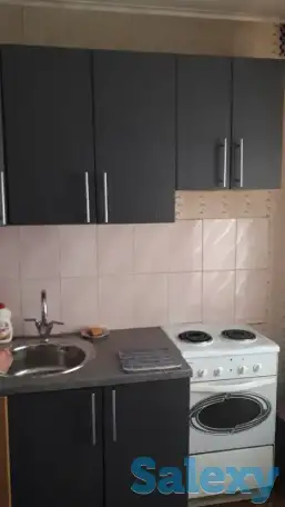 Сдаю посуточно однокомнатную квартиру, ул. Космическая, 15, в районе кафе 