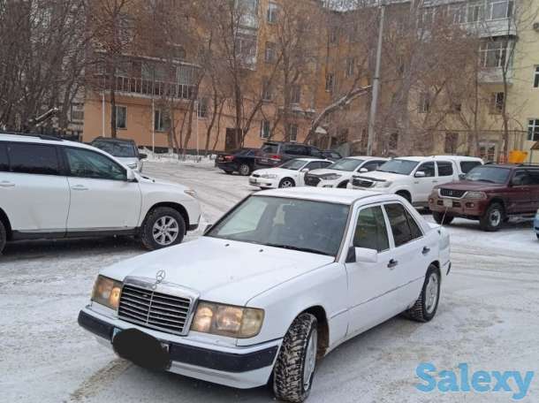 Продам Mercedes-Benz E260 1992, фотография 2
