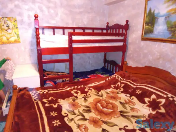 Продам двухъярусную кровать из натурального дерева, фотография 1