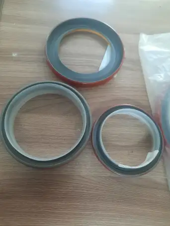 Сальники на бульдозер Shantui, фотография 3