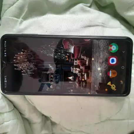 новый samsung телефон в отличном состоянии, фотография 3