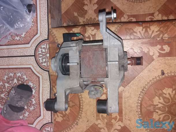 Продам два двигателя на машинку автомат мадели LG с загрузкой на 5кг и VEKO с загрузкой 6кг, фотография 1