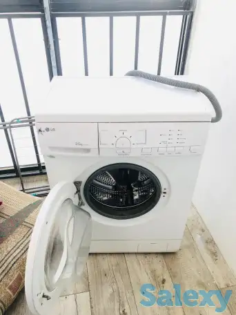 Срочно продается стиральная машина LG c загрузкой белья 3,5 кг, отжим 800об., фотография 2