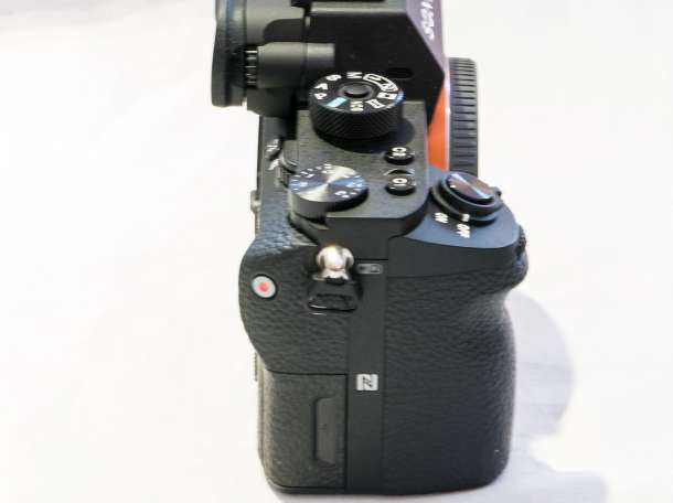 Sony Alpha a7R II беззеркальных цифровых фотокамер (только корпус), фотография 9