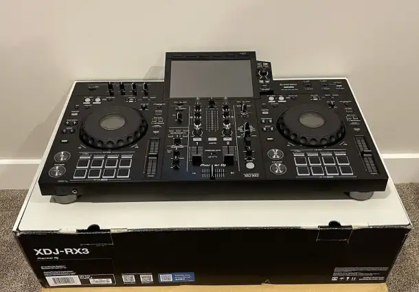 AlphaTheta XDJ-AZ, AlphaTheta OMNIS-DUO , Pioneer DJ OPUS-QUAD, Pioneer DJ XDJ-RX3, Pioneer XDJ-XZ, Pioneer DDJ-FLX10, фотография 10