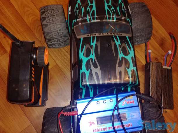 Продам машинку на пульте управления, фотография 4