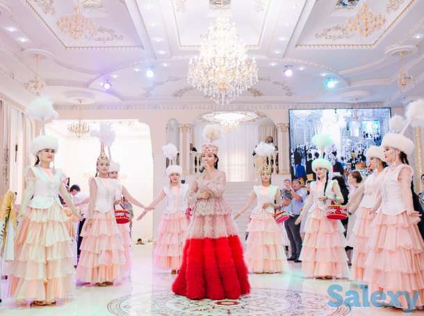 Выход ребенка на троне, фотография 2