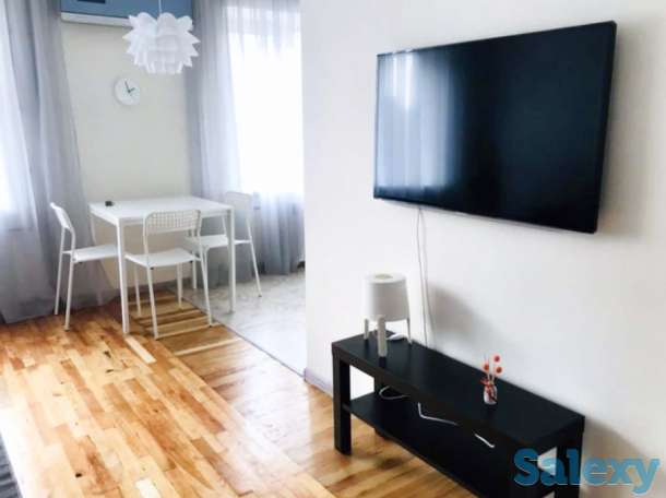 Квартира с видом на горы, проспект Достык 138, Блок 1, Блок 2А, фотография 1