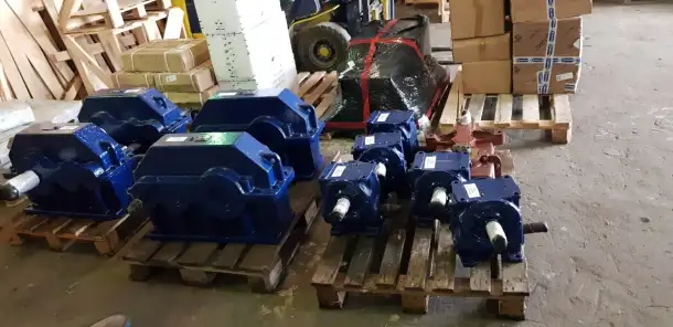 Редукторы и мотор-редукторы, фотография 2