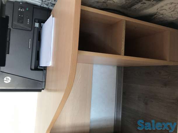 Продаю стол  В хорошем состоянии  Размер 110*70, фотография 2