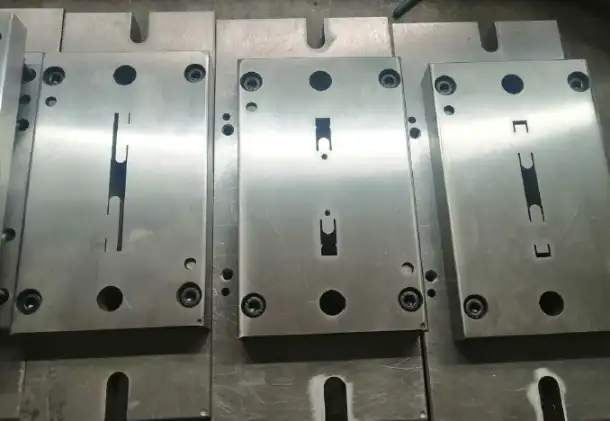 Оборудование для производства подвесных потолков Грильято, фотография 3