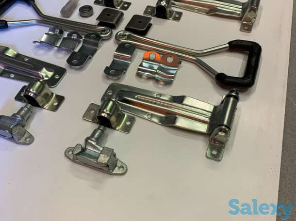 Комплект фурнитуры на задние ворота фургона с рукояткой Пруткового типа Эконом, фотография 4