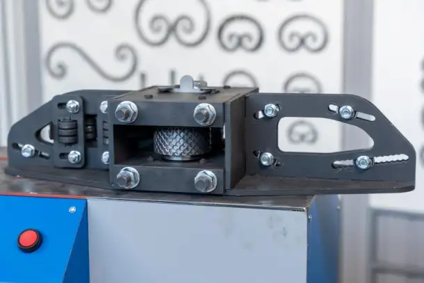 Кузнечно-гибочные станки ПРОФИ-3Ф, для художественной ковки и проката узора ромбовидная фактура на профильной трубе, фотография 6