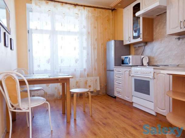 Квартира посуточно, проспект Нурсултана Назарбаева 5, фотография 1