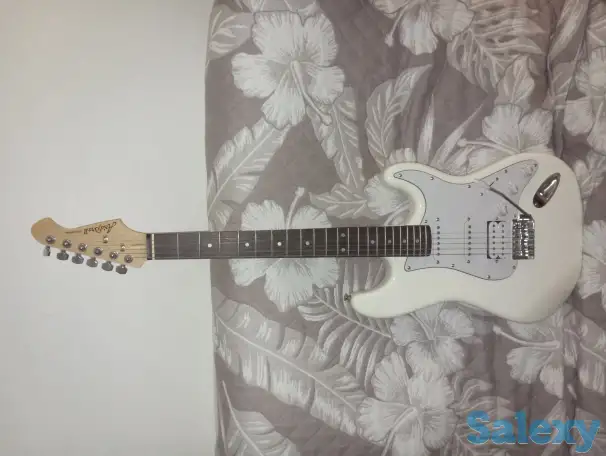 Продам электро гитару хорошим состояние нету одной струны, фотография 1