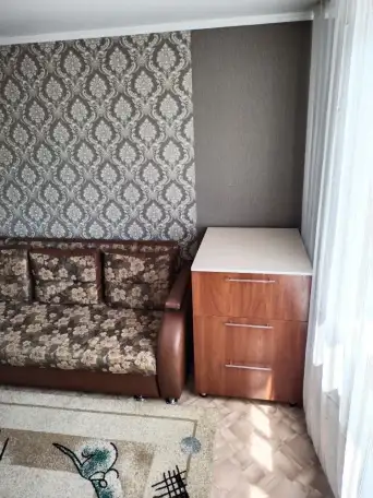 Продам однокомнатную квартиру гостиничного типа, Бульвар Гагарина 36, фотография 3