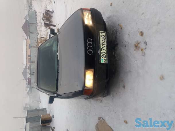 Автомобиль Audi 80, фотография 1