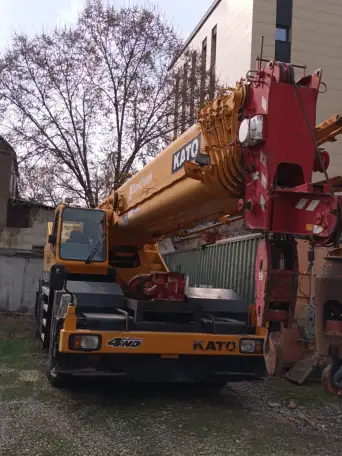 Японский кран КАТО 65 тонн, фотография 2