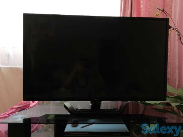 Продается телевизор LG на запчасти (экран сломан), фотография 1