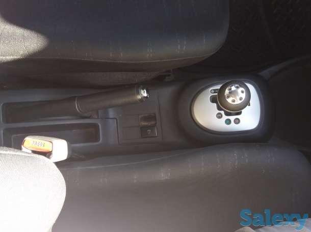 Toyota yaris, фотография 3