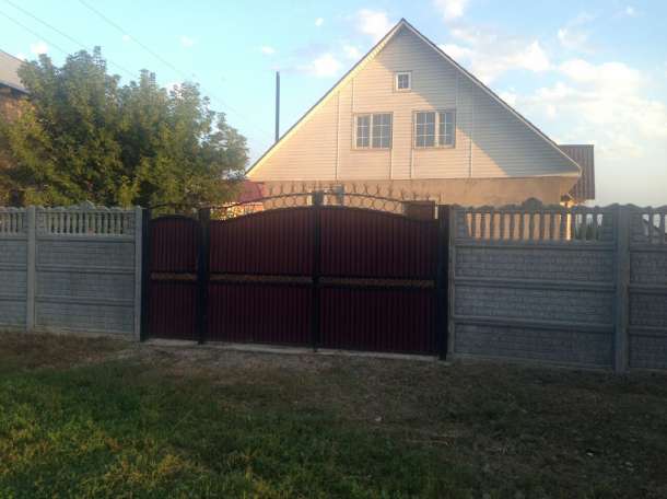 Продается кирпичный дом в двух уровнях. , фотография 1