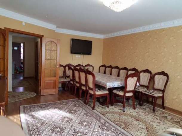 Продам квартиру (3 комнаты), Район Болашак, фотография 1