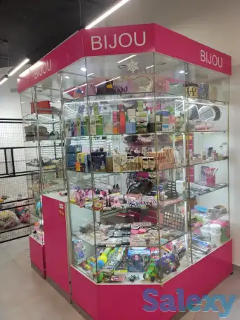 Продам бутик в торговом центре Жаннур, Абая 48, фотография 1