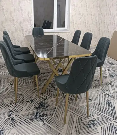 Стол и стулья, фотография 2