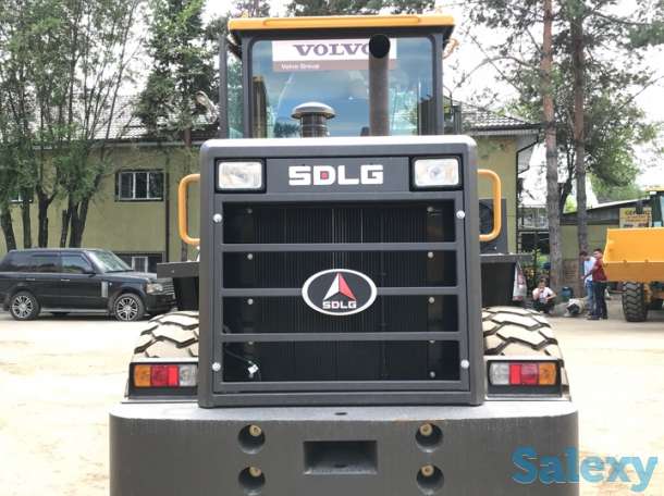 фронтальный погрузчик, фотография 1