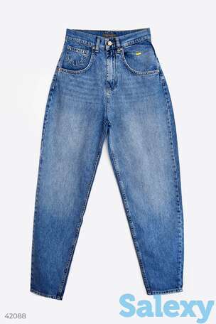 Стильные джинсы с вышивкой, фотография 1