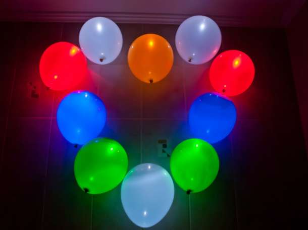 Светящиеся воздушные шары, фотография 2