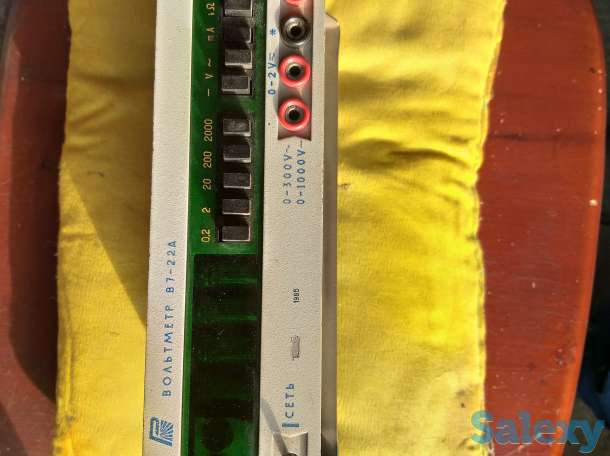 Цифровой вольтметр, фотография 1