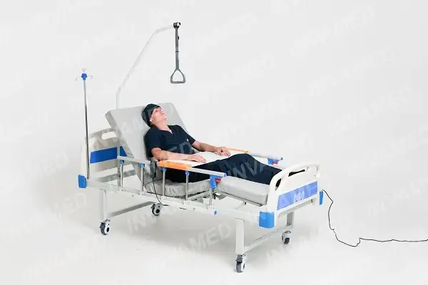 Новая, не использованная медкровать КФ-202 INVAMED с электроприводом 180 кг., фотография 1